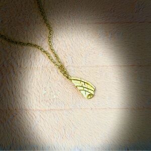 Elegant Gold Handmade Pendant Necklace